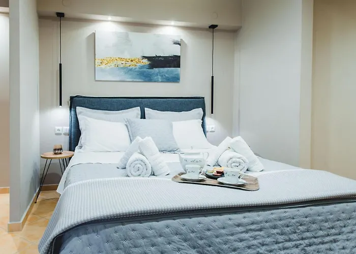 Veria Panorama Luxury Suite With Garden 2
