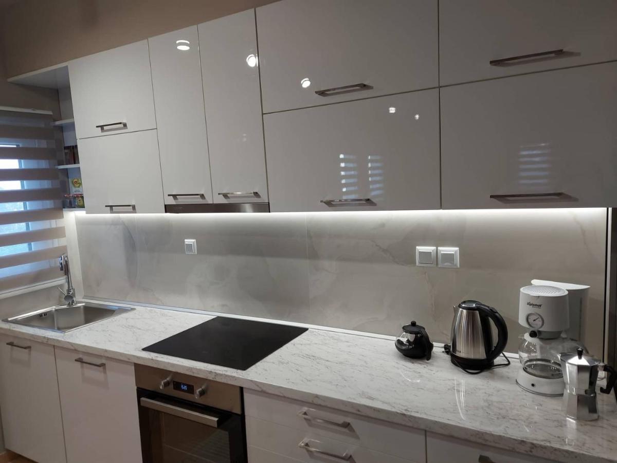 Apartment Panorama Luxury With Garden 2 *