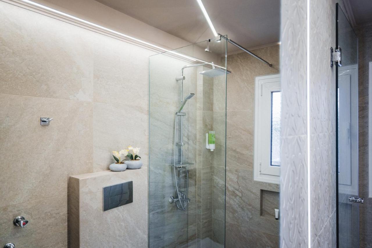 Apartment Panorama Luxury With Garden 2 *